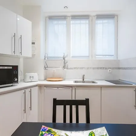 Bed & Breakfast Petits Champs Ii Parigi