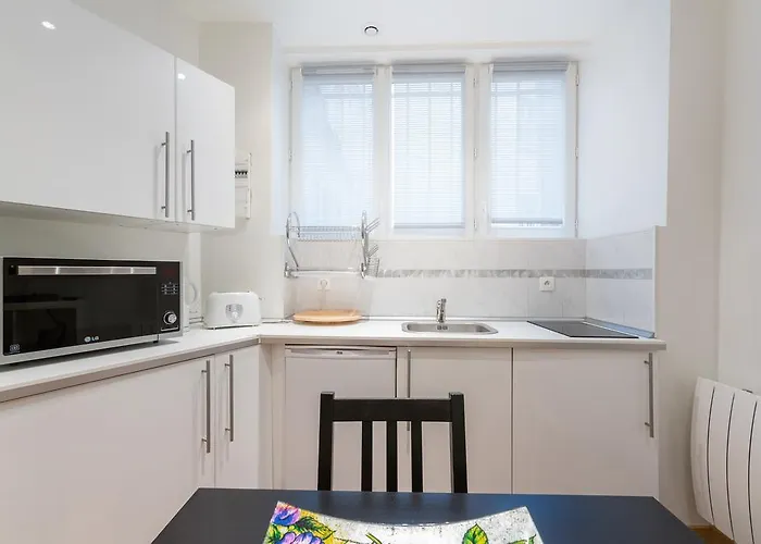 Bed & Breakfast Petits Champs Ii Parijs