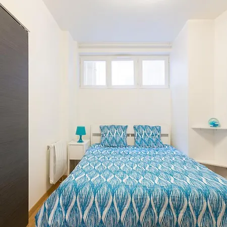 Nocleg ze śniadaniem Petits Champs Ii 4*